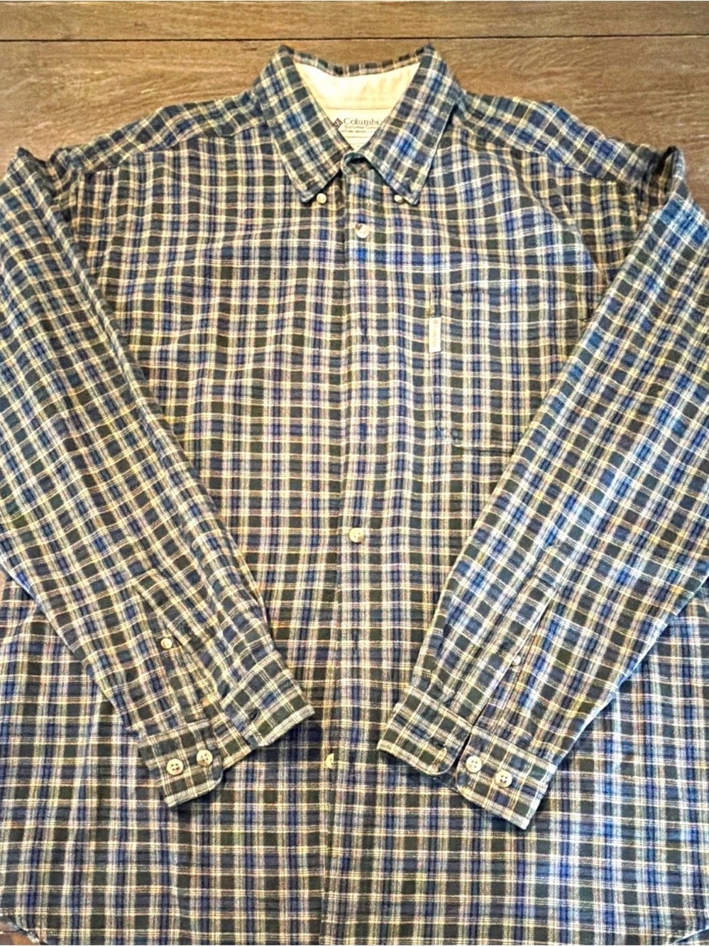 Columbia Men’s Blue Plaid Button-Down Shirt